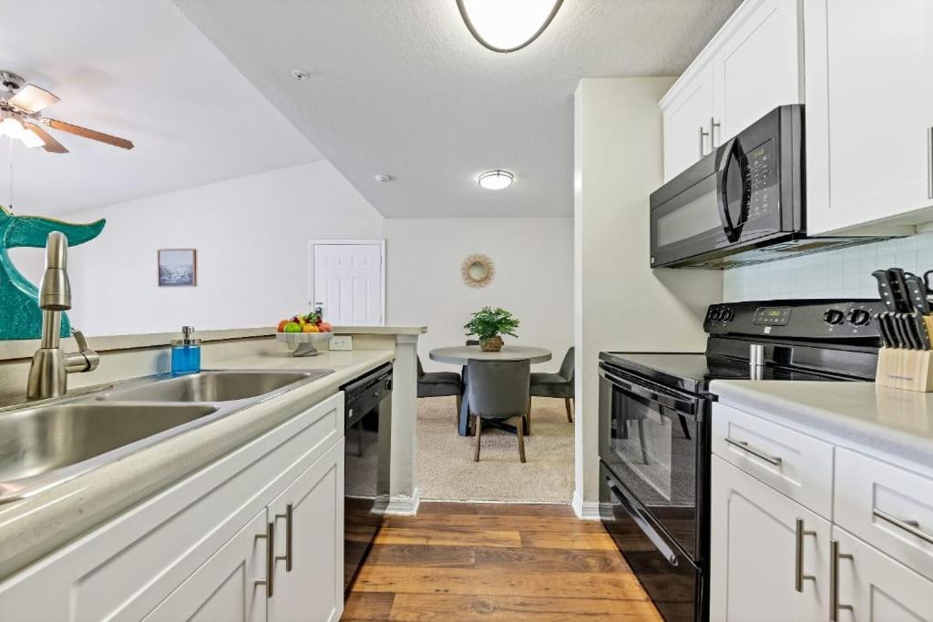 Designed 2Br With Balcony Pool And Gym Bradenton Exterior foto