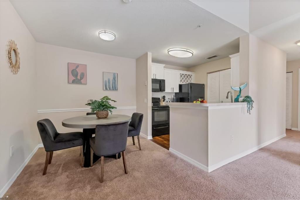 Designed 2Br With Balcony Pool And Gym Bradenton Exterior foto