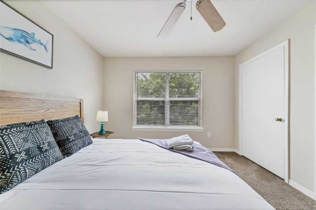 Designed 2Br With Balcony Pool And Gym Bradenton Exterior foto