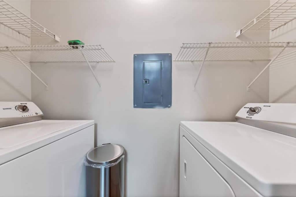Designed 2Br With Balcony Pool And Gym Bradenton Exterior foto