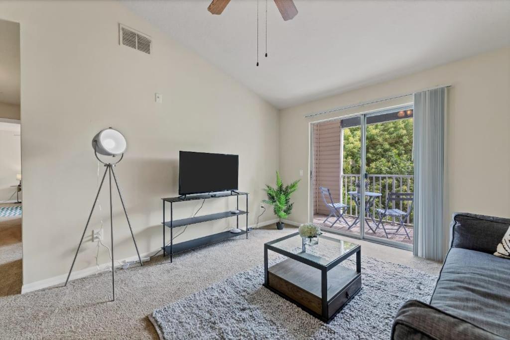 Designed 2Br With Balcony Pool And Gym Bradenton Exterior foto